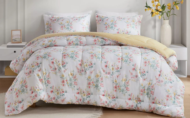 Charlotte Reversible 3 Piece Comforter Set Charlotte Reversible 3 Piece Comforter Set