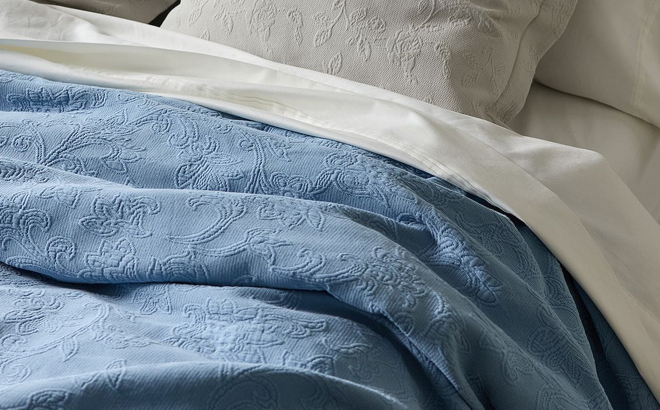 Discover Europe Made in Portugal Classic Lumatex Coverlet