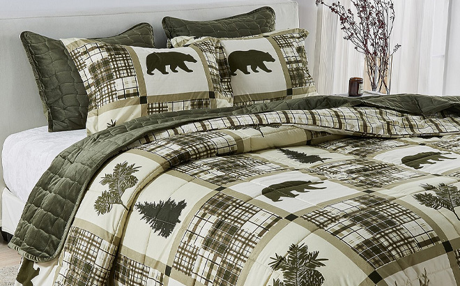 Linery Reversible Winter Lightweight Down Alternative Comforter Set Linery Reversible Winter Lightweight Down Alternative Comforter Set