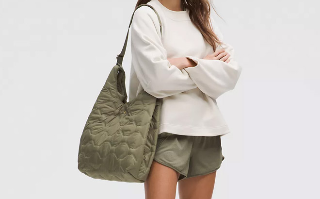 Lululemon Quilty Pleasures Shoulder Bag 14L