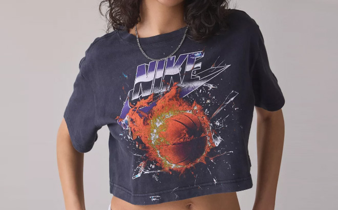 Nike Short Sleeve Basketball Graphic Tee