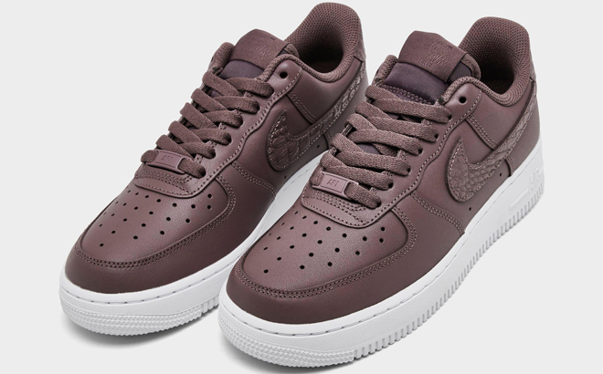 Nike Womens Air Force 1 07 SE Casual Nike Womens Air Force 1 07 SE Casual