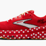 Brooks Mens Ghost Max 2 Minnie Mouse Shoes