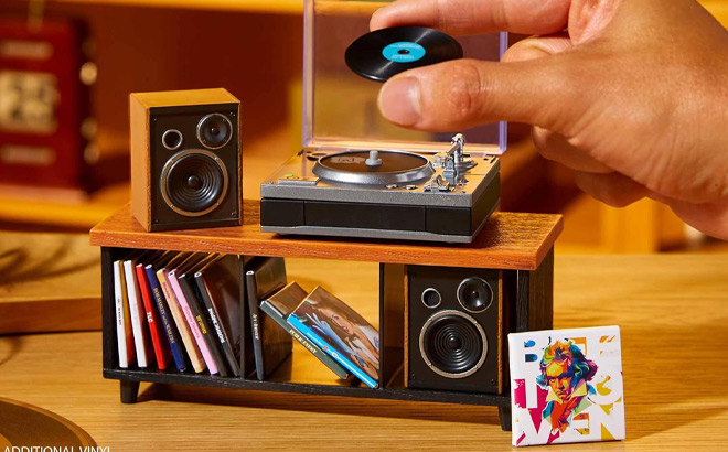 MGAs Miniverse Mini Music Record Player MGAs Miniverse Mini Music Record Player