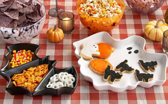 Members Mark Halloween Ghost and Bat Serveware Members Mark Halloween Ghost and Bat Serveware