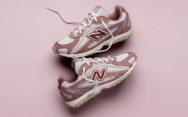 New Balance 204L Shoes