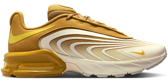 Nike Mens Air Max Fire Sneaker
