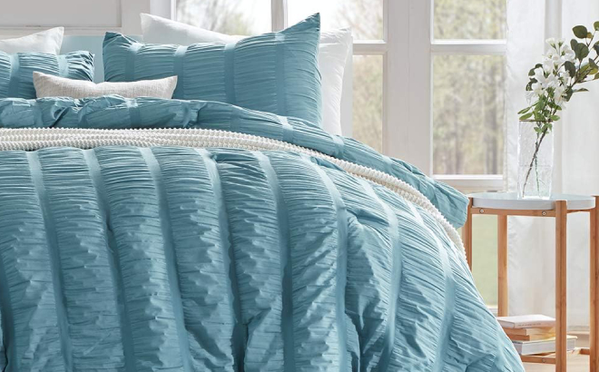 Sleep Zone Luxury Seersucker 3 Piece Comforter Set Sleep Zone Luxury Seersucker 3 Piece Comforter Set