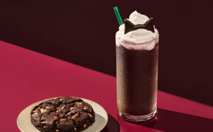 Starbucks Black Cat Frappuccino and Venti Black Night Cookie