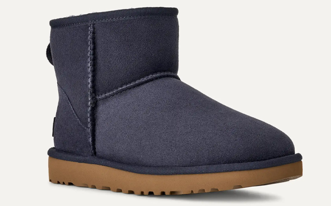 UGG Womens Classic Mini II Boots