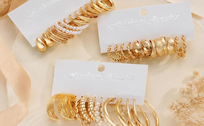YEEZII 18 Pairs Gold Hoop Earrings YEEZII 18 Pairs Gold Hoop Earrings