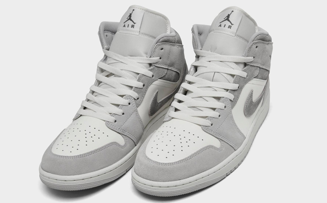 Air Jordan Mens Retro 1 Mid SE Casual Shoes Air Jordan Mens Retro 1 Mid SE Casual Shoes