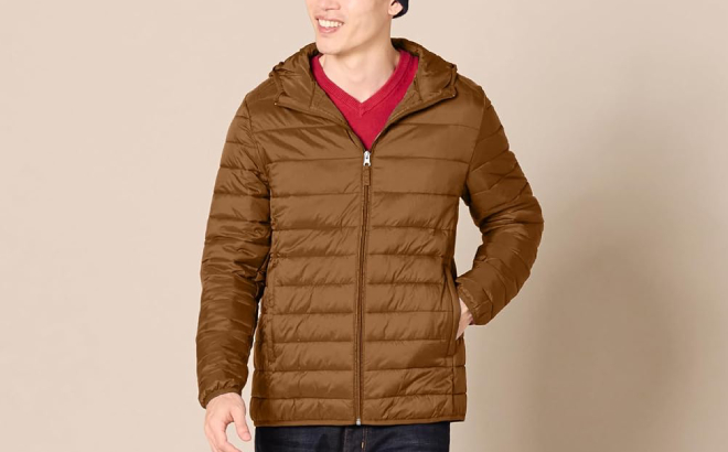 Amazon Essentials Mens Packable Hooded Puffer Jacket Amazon Essentials Mens Packable Hooded Puffer Jacket