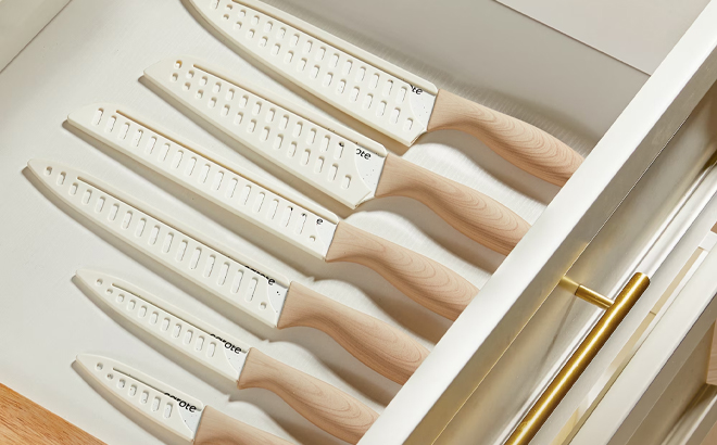 CAROTE 12 Piece Kitchen Knife Set with Blade Guards CAROTE 12 Piece Kitchen Knife Set with Blade Guards