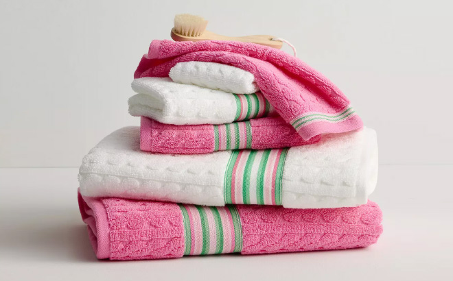 Caro Home 6 Piece Back to Campus Bath Towel Set Caro Home 6 Piece Back to Campus Bath Towel Set
