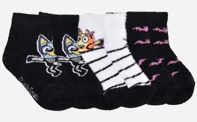 Character Halloween Cozy Quarter Socks 3 Pack in Bluey Style Character Halloween Cozy Quarter Socks 3 Pack in Bluey Style