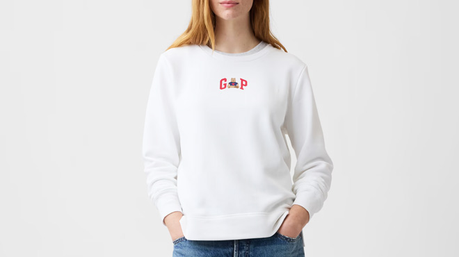 GAP Factory Womens Relaxed Gap Logo Sweatshirt GAP Factory Womens Relaxed Gap Logo Sweatshirt