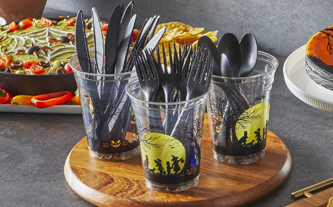 Hefty ECOSAVE Compostable Assorted Cutlery Set Black 24 Count Hefty ECOSAVE Compostable Assorted Cutlery Set Black 24 Count