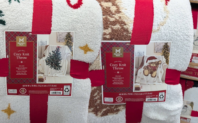 Holiday Cozy Knit Throws