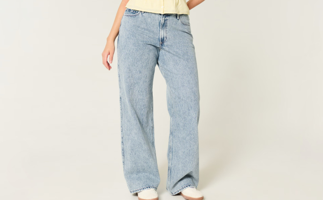 Hollister Curvy High Rise Medium Wash Baggy Jeans