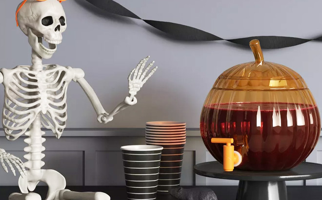 Hyde and EEK 2 Gallon Halloween Pumpkin Dispenser