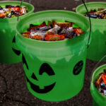 Lowes Halloween Glow in the dark 2 gallon Plastic Clear General buckets