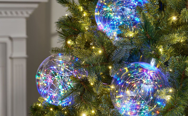 Members Mark Oversized Twinkling Globe Lights