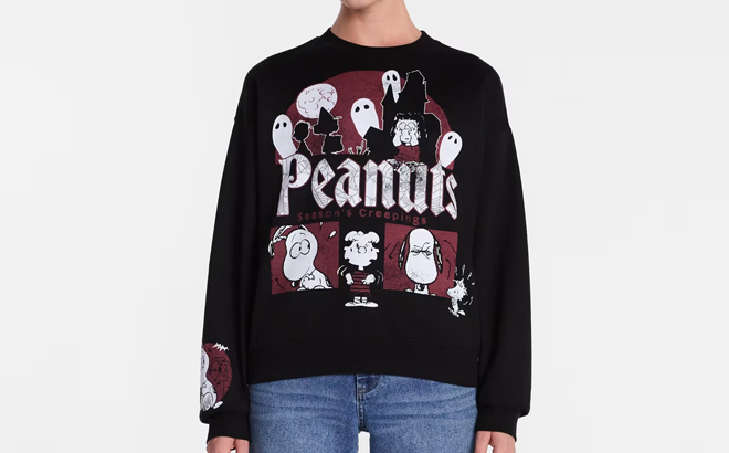 Peanuts Womens Halloween Graphic Fleece Sweatshirt with Long Sleeves Peanuts Womens Halloween Graphic Fleece Sweatshirt with Long Sleeves