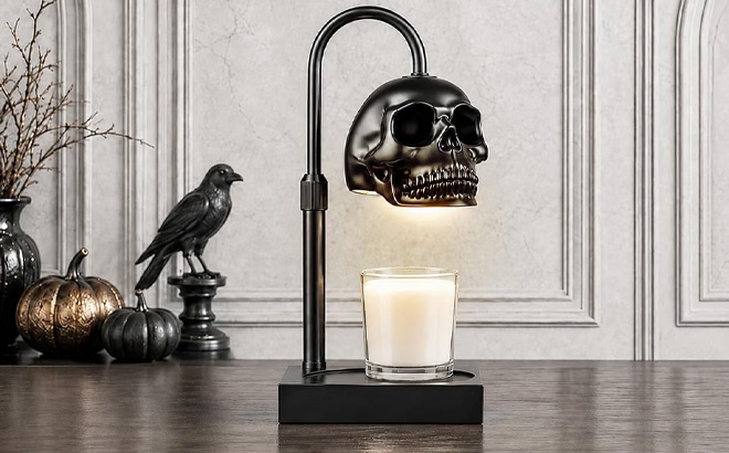 Skull Candle Warmer Lamp on the Table Skull Candle Warmer Lamp on the Table