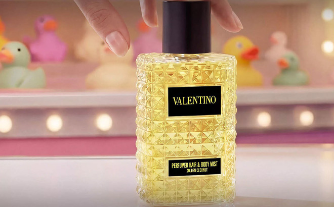 Valentino Born in Roma Golden Coconut Hair Body Mist Valentino Born in Roma Golden Coconut Hair Body Mist