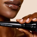 e l f Angled Liquid Foundation Brush