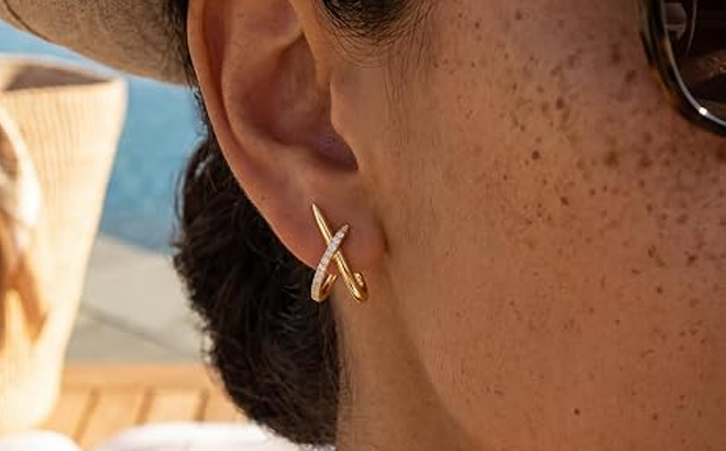 14K Gold Stud Dainty Earrings 14K Gold Stud Dainty Earrings