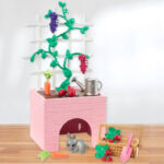 Barbie World Garden Playset with 12 Pieces