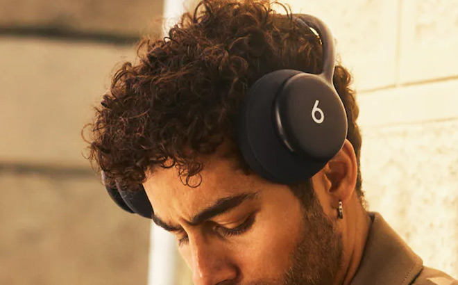Beats 360 Over the Ear Headphones Beats 360 Over the Ear Headphones