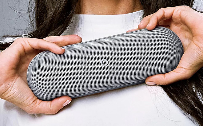 Beats Pill x Kim Kardashian Beats Pill x Kim Kardashian