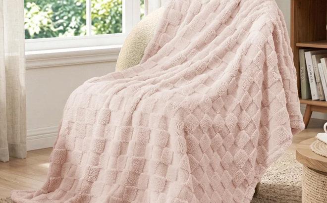 Bedsure Checkered Fleece Throw Blanket Bedsure Checkered Fleece Throw Blanket