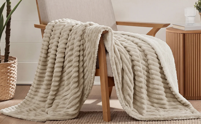 Bedsure Reversible Sherpa Fleece Blanket on a Chair Bedsure Reversible Sherpa Fleece Blanket on a Chair