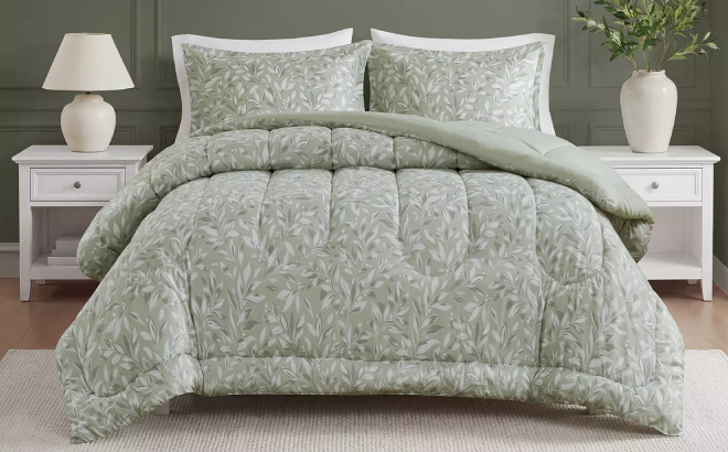 Brynne Reversible 3 Piece Comforter Set