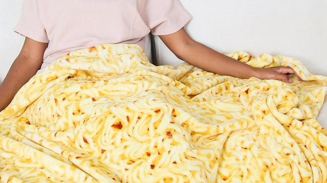 Cozy Concepts Co Ramen Blanket