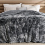 Faux Fur Fleece Blanket in Tie Dye Grey