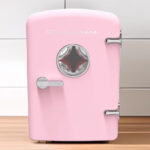 Frigidaire 9 Can Retro Mini Pink Fridge