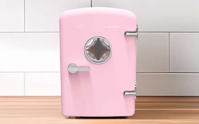 Frigidaire 9 Can Retro Mini Pink Fridge Frigidaire 9 Can Retro Mini Pink Fridge