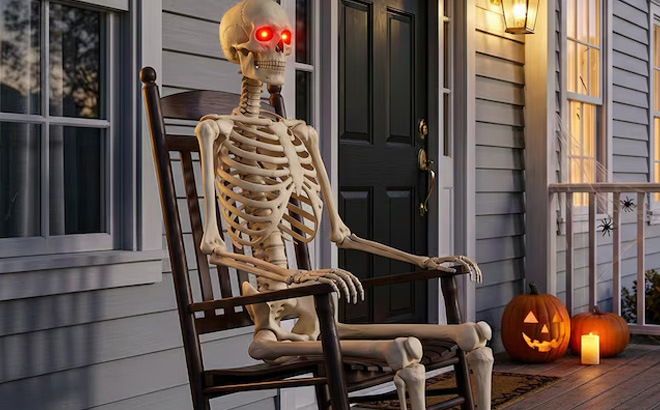 Haunted Living 5 ft Ultra Posable Skeleton Halloween Decoration Haunted Living 5 ft Ultra Posable Skeleton Halloween Decoration