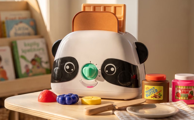 Kid Connection 8 Piece Panda Toast Pretend Play Set Kid Connection 8 Piece Panda Toast Pretend Play Set