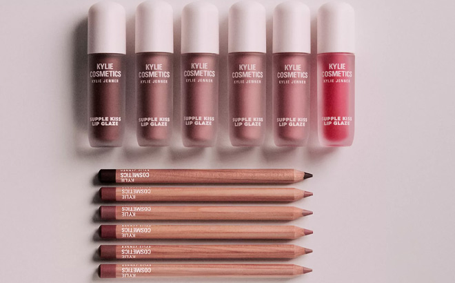 Kylie Cosmetics 2 Piece Glossy Lip Set