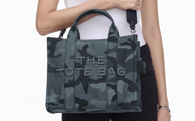 Marc Jacobs The Camo Jacquard Medium Tote Bag Marc Jacobs The Camo Jacquard Medium Tote Bag