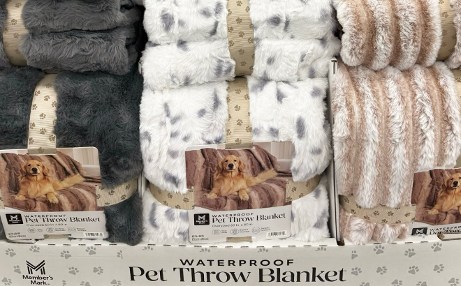 Members Mark Waterproof Pet Throw Blankets Members Mark Waterproof Pet Throw Blankets