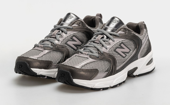 New Balance 530 Shoes in Black Metallic and Truffle Salt