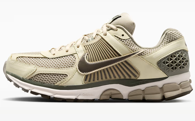 Nike Zoom Vomero 5 Mens Shoes