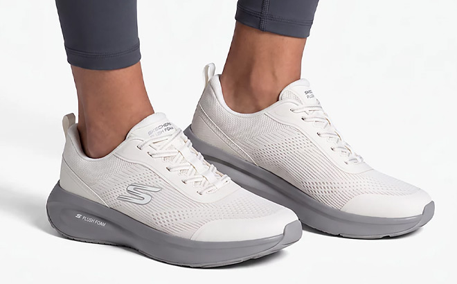 Skechers Womens Plush Foam Shoes Skechers Womens Plush Foam Shoes